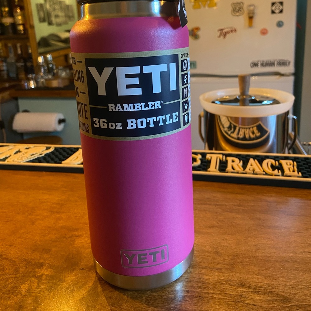 NWT 36oz YETI Rambler prickly Pear color